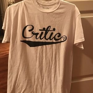 CRITIC tee